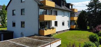 Hochwertig modernisierte Dachgeschosswohnung mit Balkon Nähe Klinikum