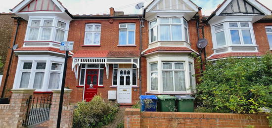 Room to rent in Somerset Road, Harrow HA1