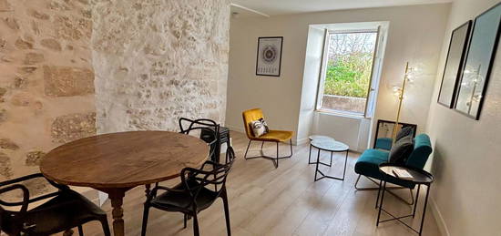 Appartement  à louer, 2 pièces, 1 chambre, 38 m²