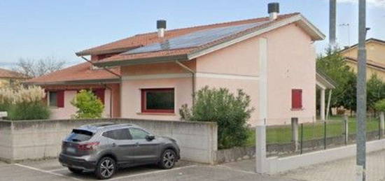 Villa all'asta in via Bosco, 1