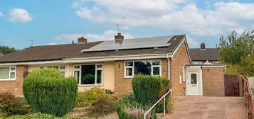 2 bed semi-detached bungalow for sale