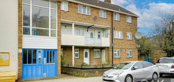 3 bedroom flat for sale