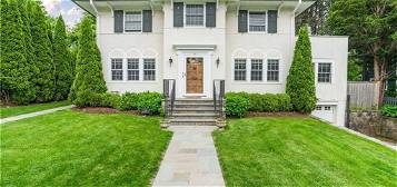 132 Brewster Rd, Scarsdale, NY 10583