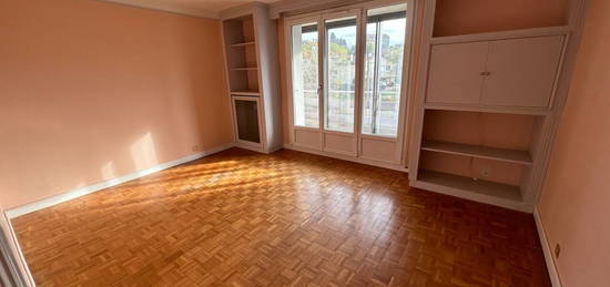 Appartement  à vendre, 4 pièces, 3 chambres, 77 m²