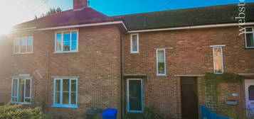 4 bed semi-detached house to rent