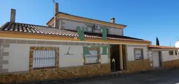 Chalet en Aldea del Cano