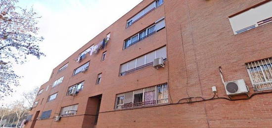 Piso en venta en calle Graena