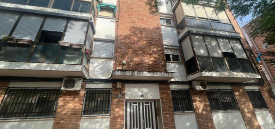 Piso en venta en Calle Malagón, 30, PAU 2-600