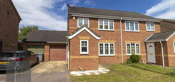 3 bedroom semi-detached house for sale