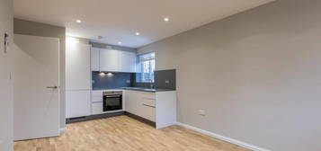 2 bedroom ground floor flat