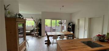 Provisionsfrei -  schöne 3-Zimmer-EG-Wohnung mit Loggia  in Wendelstein Altort