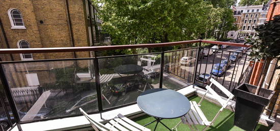 Flat to rent in Gledhow Gardens, London SW5