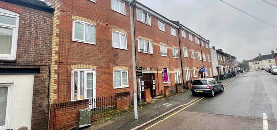 Flat to rent in Princess Street, Luton LU1