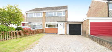 3 bed semi-detached house for sale