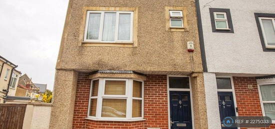 3 bedroom terraced house