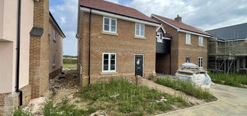 4 bed detached house for sale