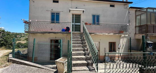 Casa semi indipendente - San Giovanni In Golfo