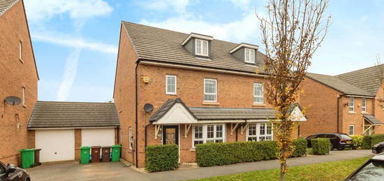 6 bedroom semi-detached house for sale