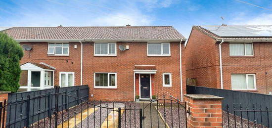 3 bedroom semi-detached house for sale