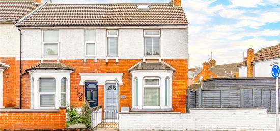 3 bed end terrace house for sale