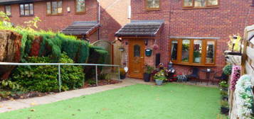 2 bedroom semi-detached house for sale