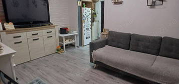 Vand apartament 3 camere