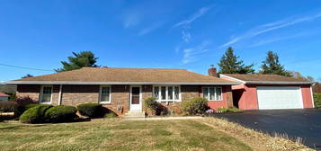 4 Adele Ave, Blandon, PA 19510