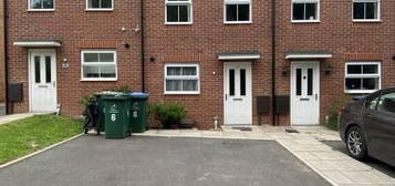 3 bedroom terraced house