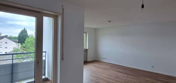 Frisch sanierte 1 Zimmer ETW mit EBK - Stellplatz - Loggia