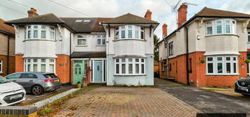 5 bedroom semi-detached house for sale