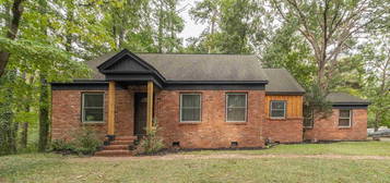 613 4th Ter, Pleasant Grove, AL 35127