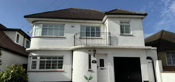 3 bedroom detached house