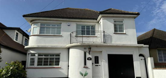 3 bedroom detached house