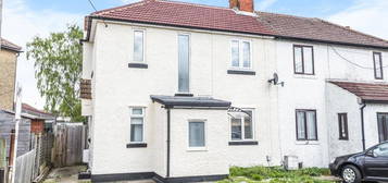 3 bed semi-detached house to rent