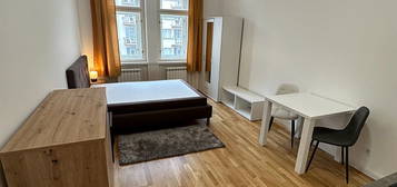 Pronájem bytu 1+kk 29 m² (Jednopodlažní)