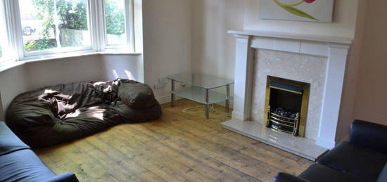 4 bed shared accommodation to rent