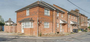 2 bedroom end of terrace house