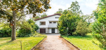 Maison  à vendre, 6 pièces, 4 chambres, 140 m²