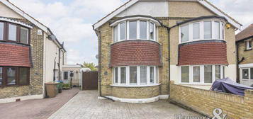 3 bedroom detached house