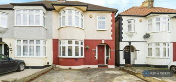 4 bedroom semi-detached house