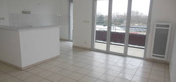 Appartement  à louer, 3 pièces, 2 chambres, 58 m²