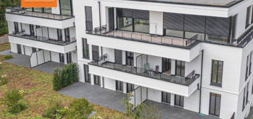 Luxuriöses Wohnen auf circa 123 m²: Elegante 3-Zimmer-Wohnung mit Exklusivausstattung in begehrter Lage!