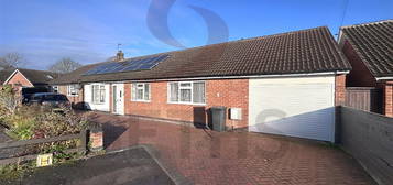 Detached bungalow to rent in Ballater Close, Leicester LE5