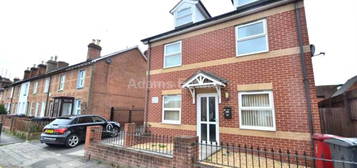 2 bed flat to rent