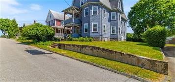 23 Spicer Ave, Groton, CT 06340