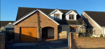 4 bedroom detached bungalow for sale