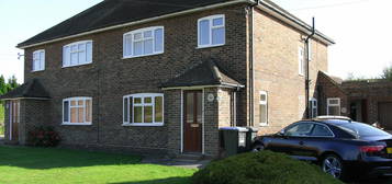 3 bed semi-detached house to rent