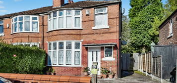 3 bed semi-detached house for sale