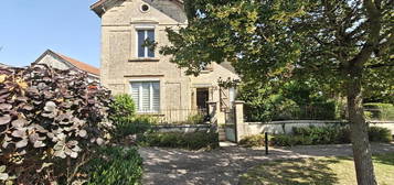 Maison  à vendre, 5 pièces, 2 chambres, 115 m²