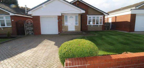 Detached bungalow to rent in Ashington Drive, Bury BL8